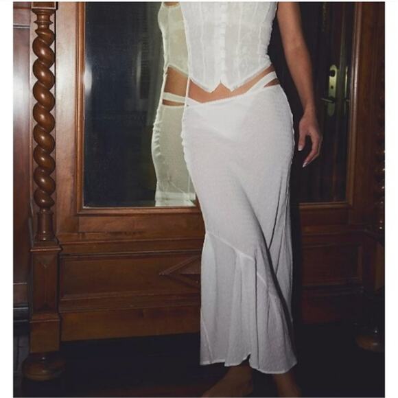 Intimately Free People NWT Sweet On You Bias Half Slip Skirt Maxi Clean Ivory L - Picture 5 of 10